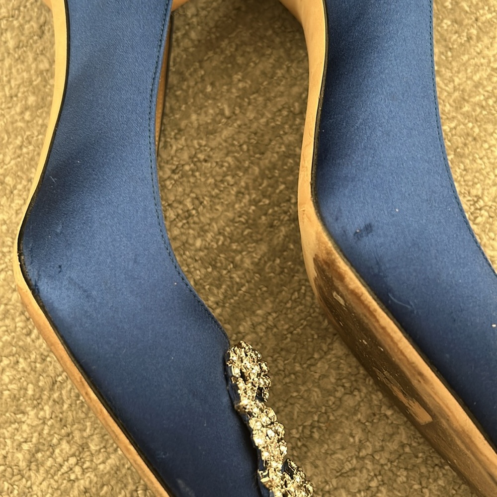 Manolo Blahnik Blue Heels with Embellished Buckle - Picture 6 of 7